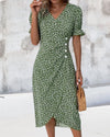 Floral Short-Sleeved Summer Dress for Women with Button Closure and Knee-Length Design